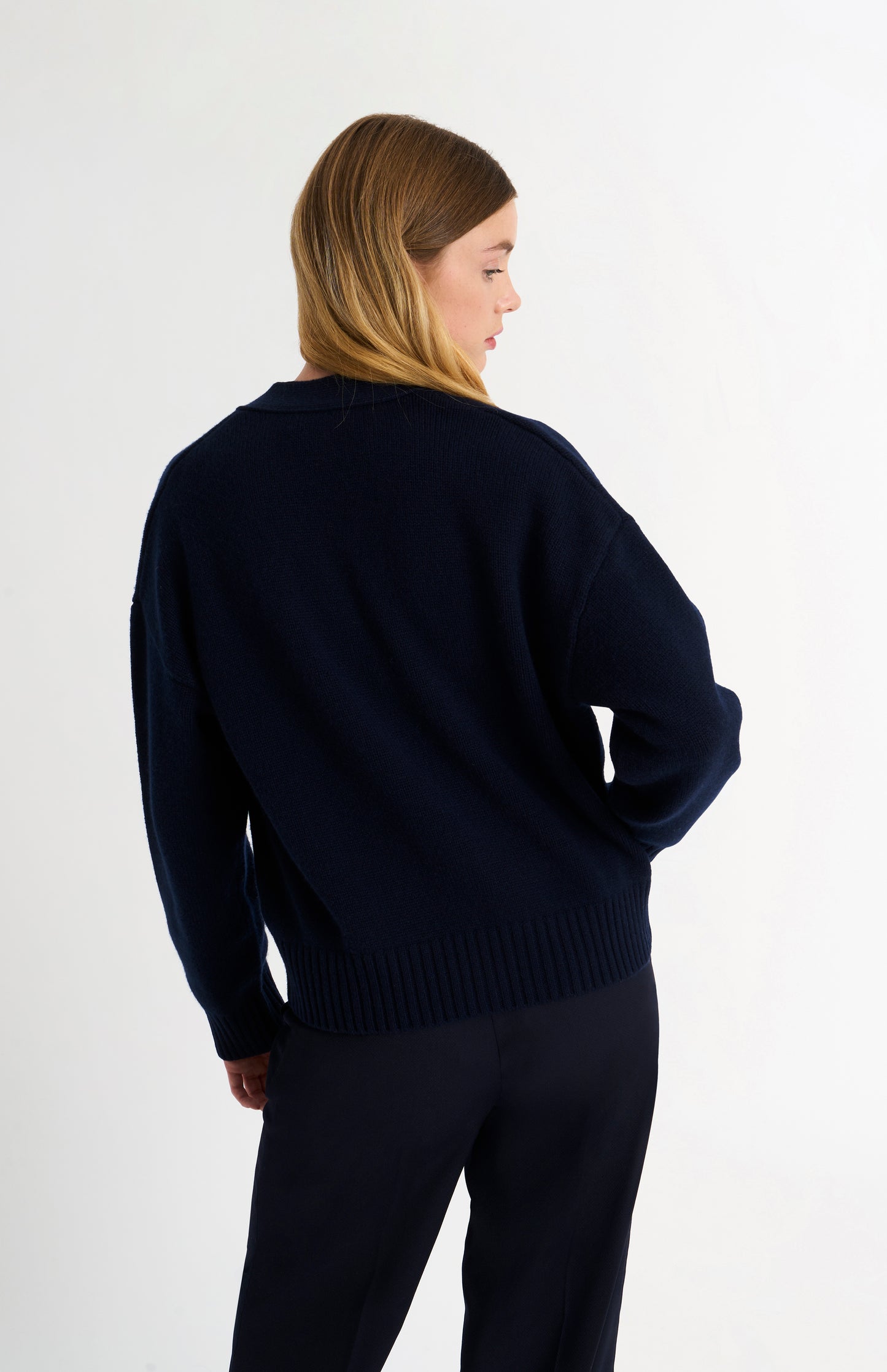 Women's Chunky Argyle Cashmere Cardigan in Navy Blue and Sky Blue