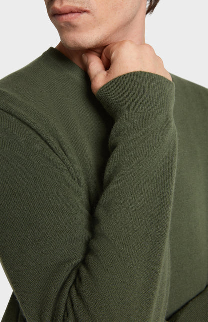 Kni Texture Detail Image of Pringle of Scotland Crew Neck Cashmere Jumper in Green