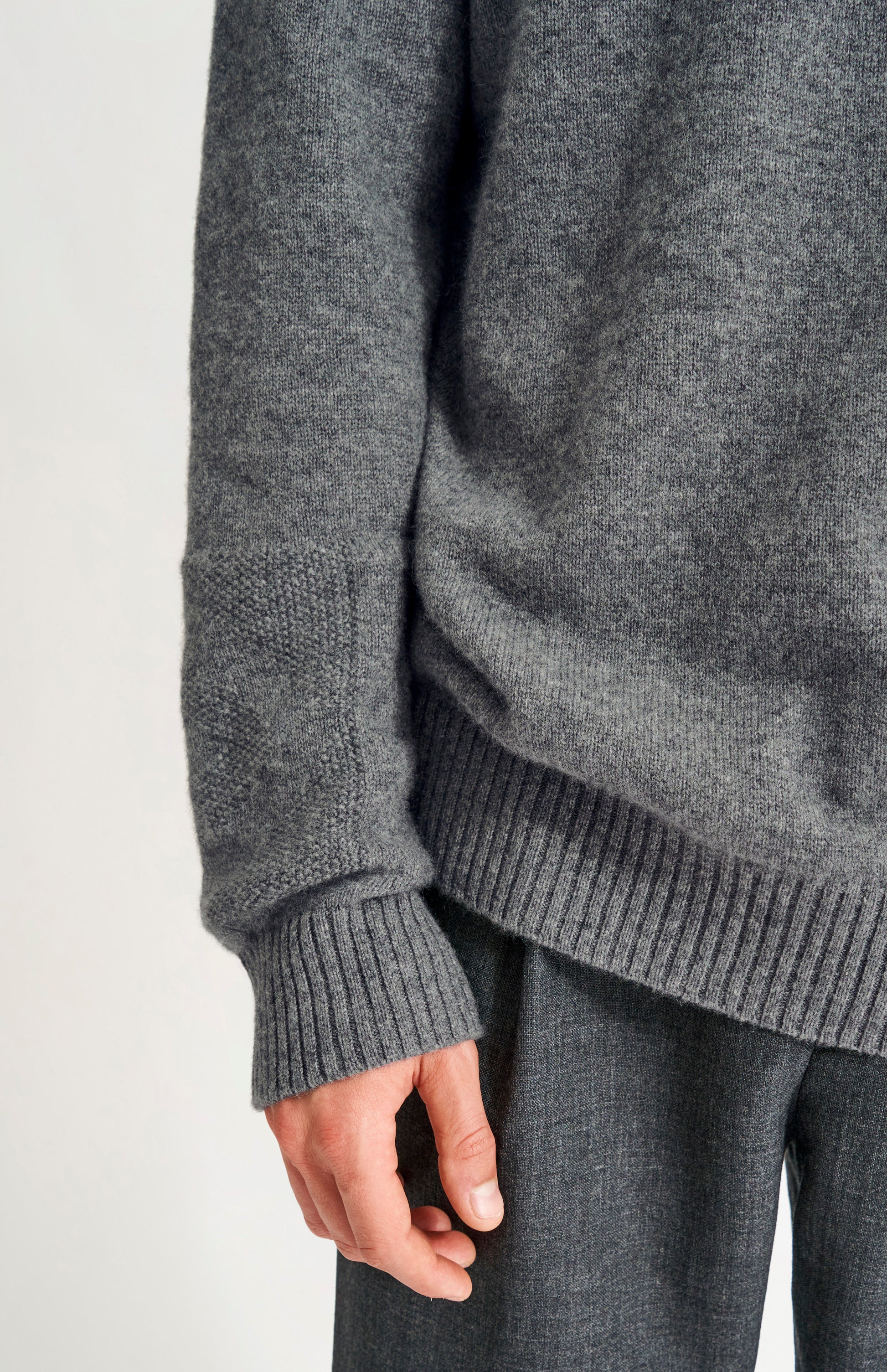 Pringle of Scotland  Men's Round Neck Cashmere Jumper In Grey Melange cuff detail