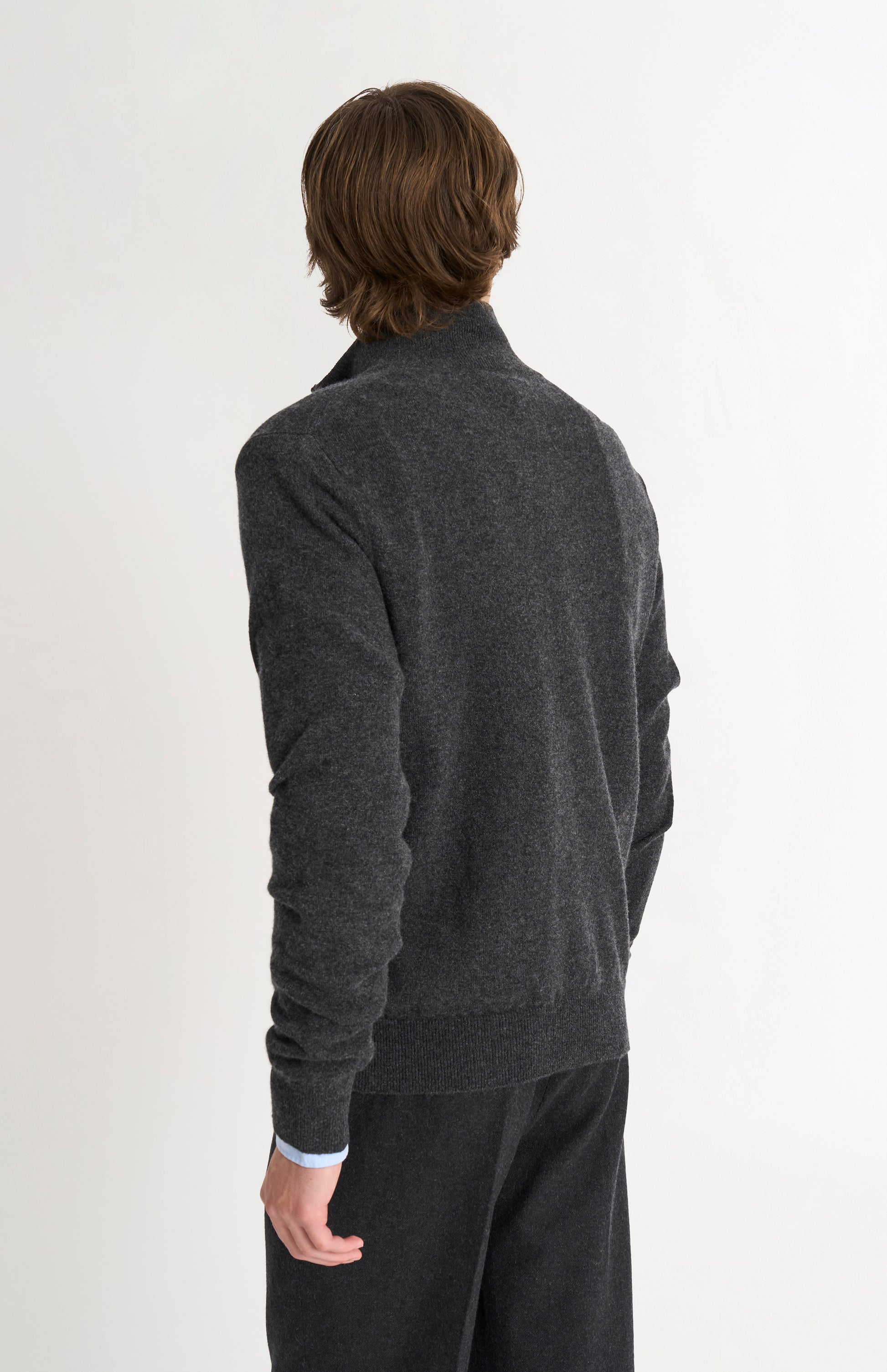 Pringle of Scotland Men’s Cashmere Qtr Zip Jumper In Charcoal Melange rear view