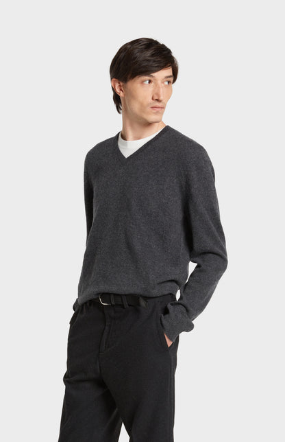 Pringle of Scotland V Neck Cashmere Jumper in Charcoal Melange on Model
