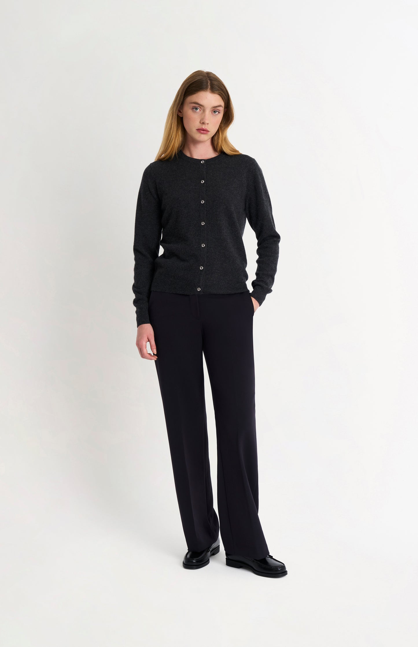 Women's  Classic Crew Neck Cashmere Cardigan In Charcoal Melange