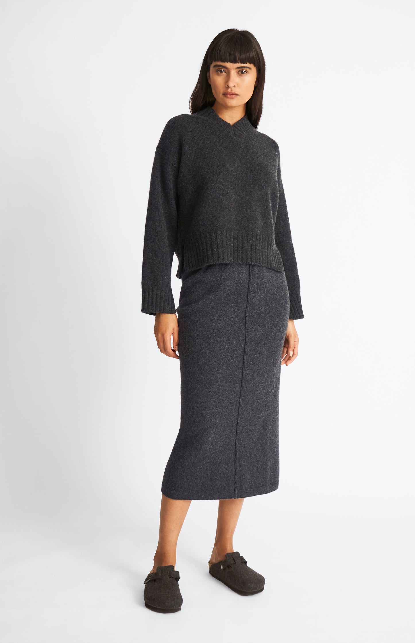 Pringle of Scotland Women's V Neck Cosy Cashmere Jumper In Charcoal on model full length